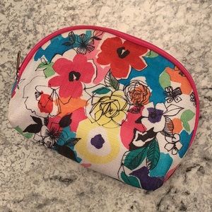 Clinique makeup bag 💐